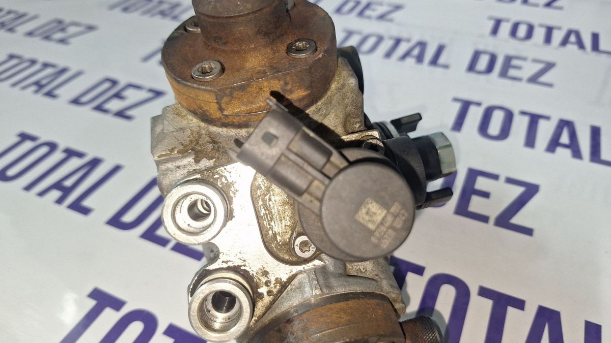 Pompa injectie Volvo XC60 2013 - 31372081 0445010681