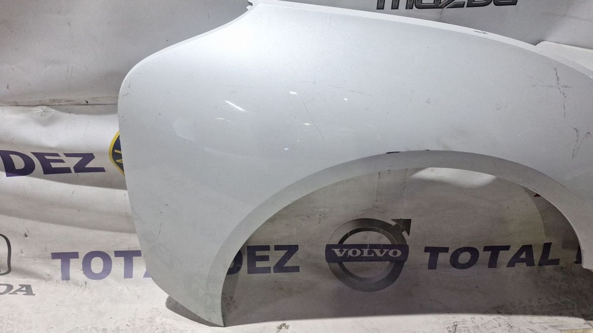 Aripa fata Dreapta spate BMW i8 2013 - 7371580