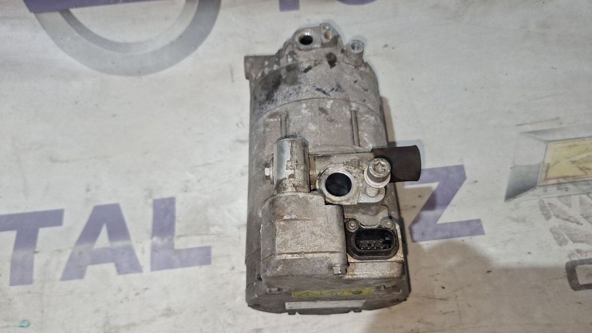 Compresor AC BMW i8 2013 - 21137510 64529332199