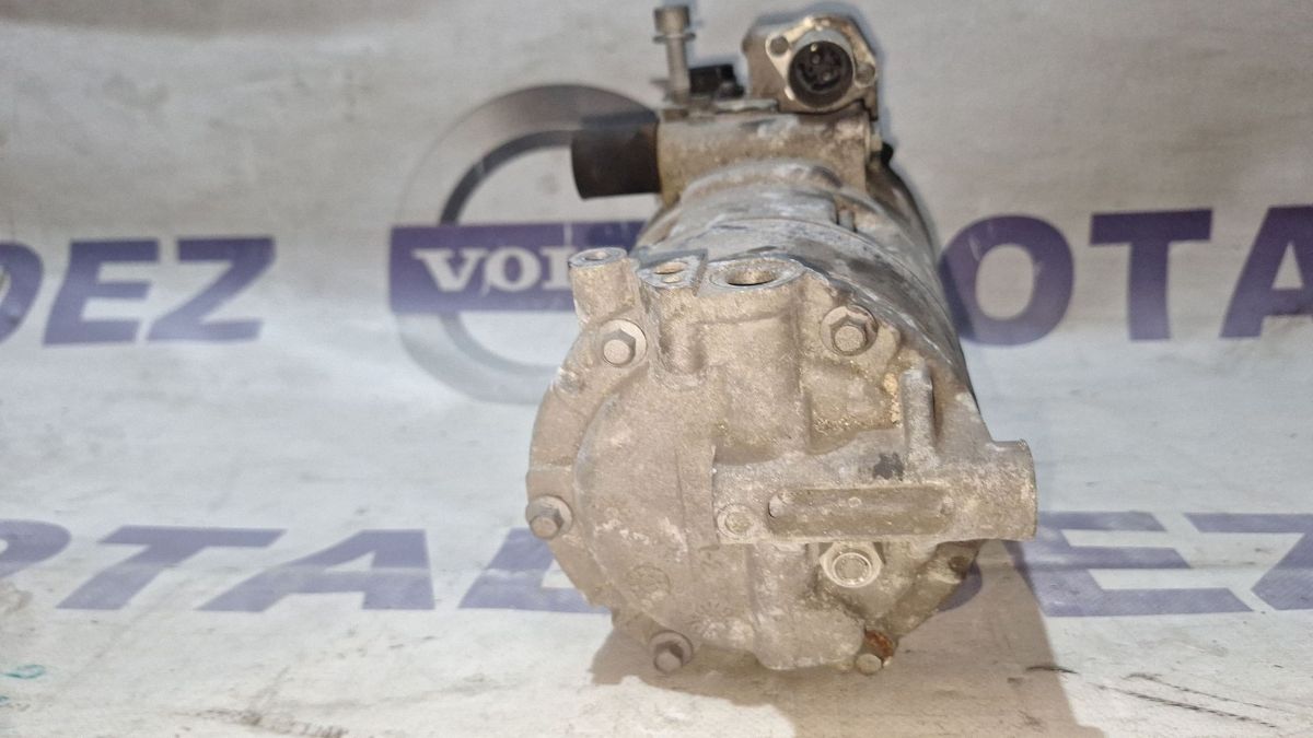 Compresor AC BMW i8 2013 - 21137510 64529332199