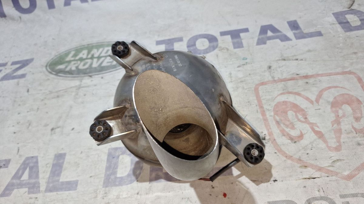 Toba esapament BMW i8 2013 - 8610987 101500010125 112181994100
