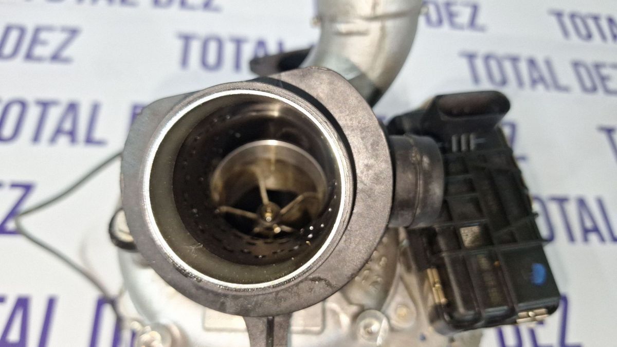 Turbina Volkswagen Touareg II 2015 - 059145874T GTB2260VZK SAP05006R