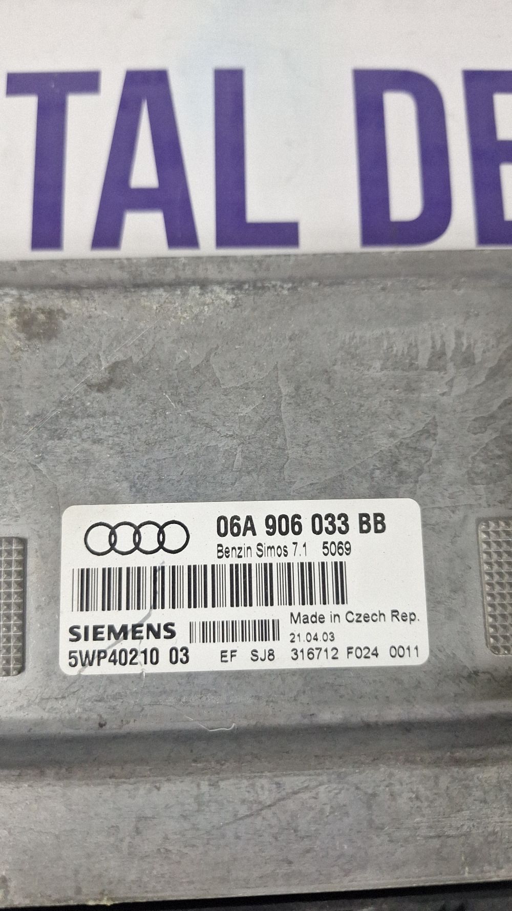 Calculator motor (ECU) Audi A3 S3 8P 2003 - 06A906033BB 5WP4021003