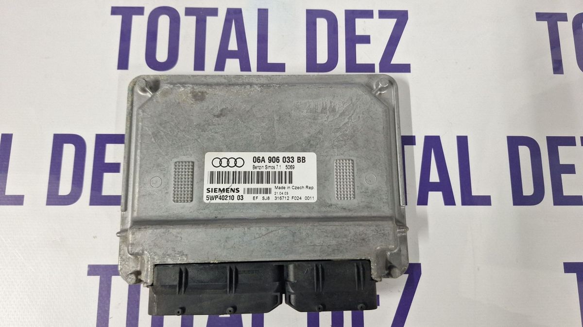 Calculator motor (ECU) Audi A3 S3 8P 2003 - 06A906033BB 5WP4021003