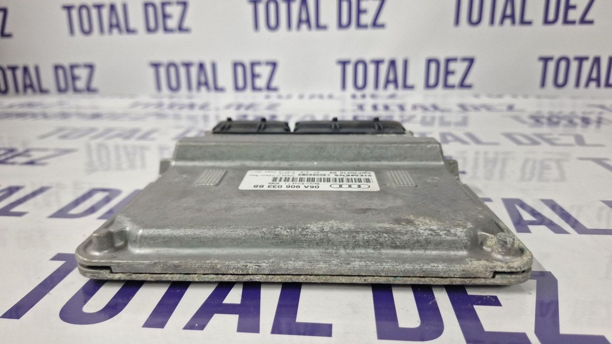 Calculator motor (ECU) Audi A3 S3 8P 2003 - 06A906033BB 5WP4021003