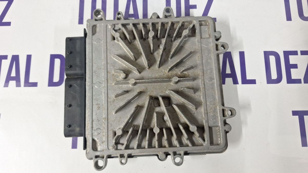 Calculator motor (ECU) Volvo S80 2006 - 0281012765 30785100 1039S13902 13760628