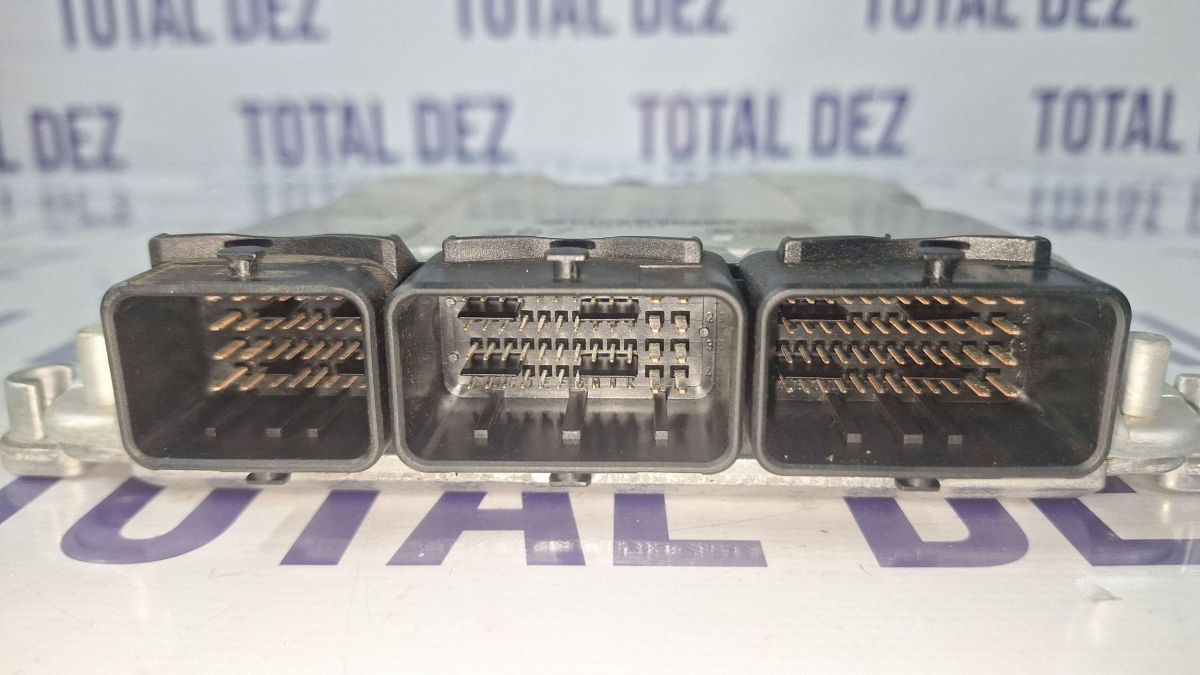 Calculator motor (ECU) Mitsubishi Space Star 2001 - 0281010438 H0M8200066001 8200296447 1039S01951