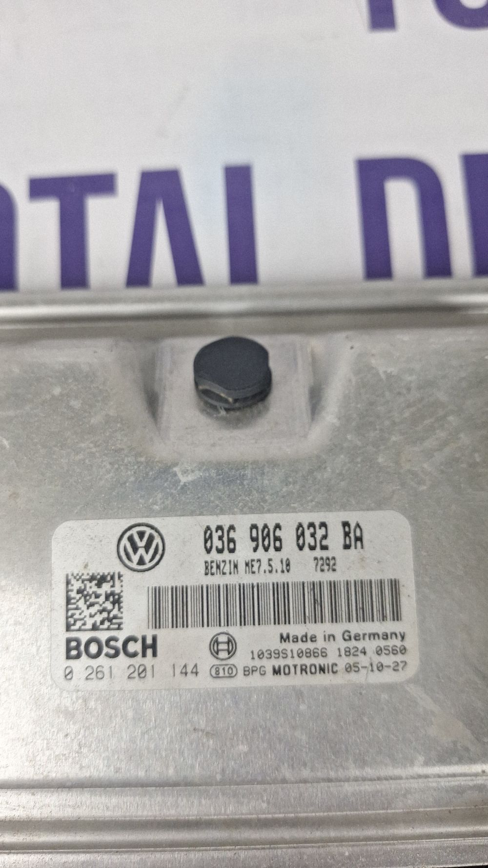 Calculator motor (ECU) Volkswagen Golf V 2004 - 036906032BA 0261201144 1039S10866