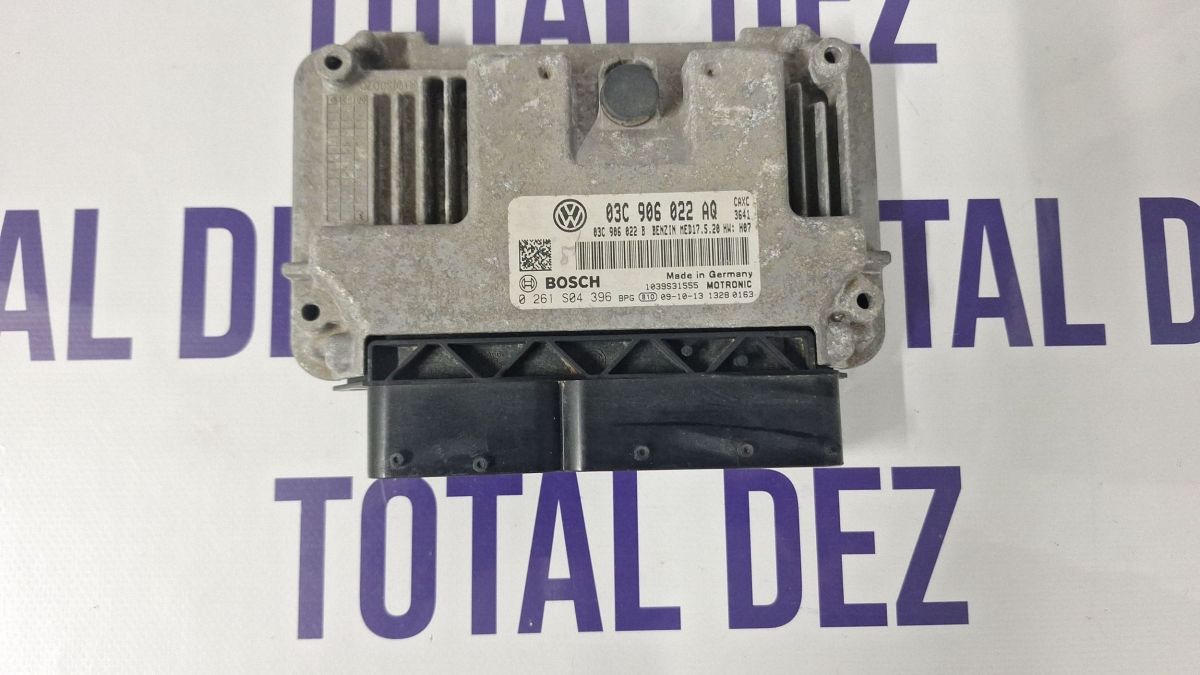 Calculator motor (ECU) Seat Leon (1P) 2010 - 03C906022AQ 03C906022B 0261S04396