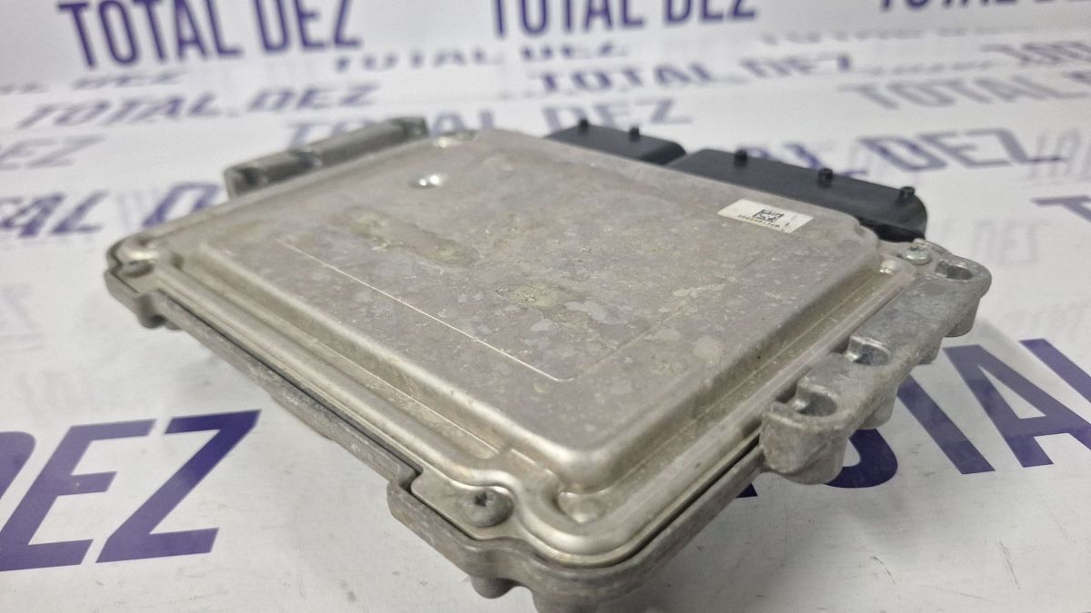 Calculator motor (ECU) Alfa Romeo Giulietta 2011 - 0281017785 51902994 484280SCM