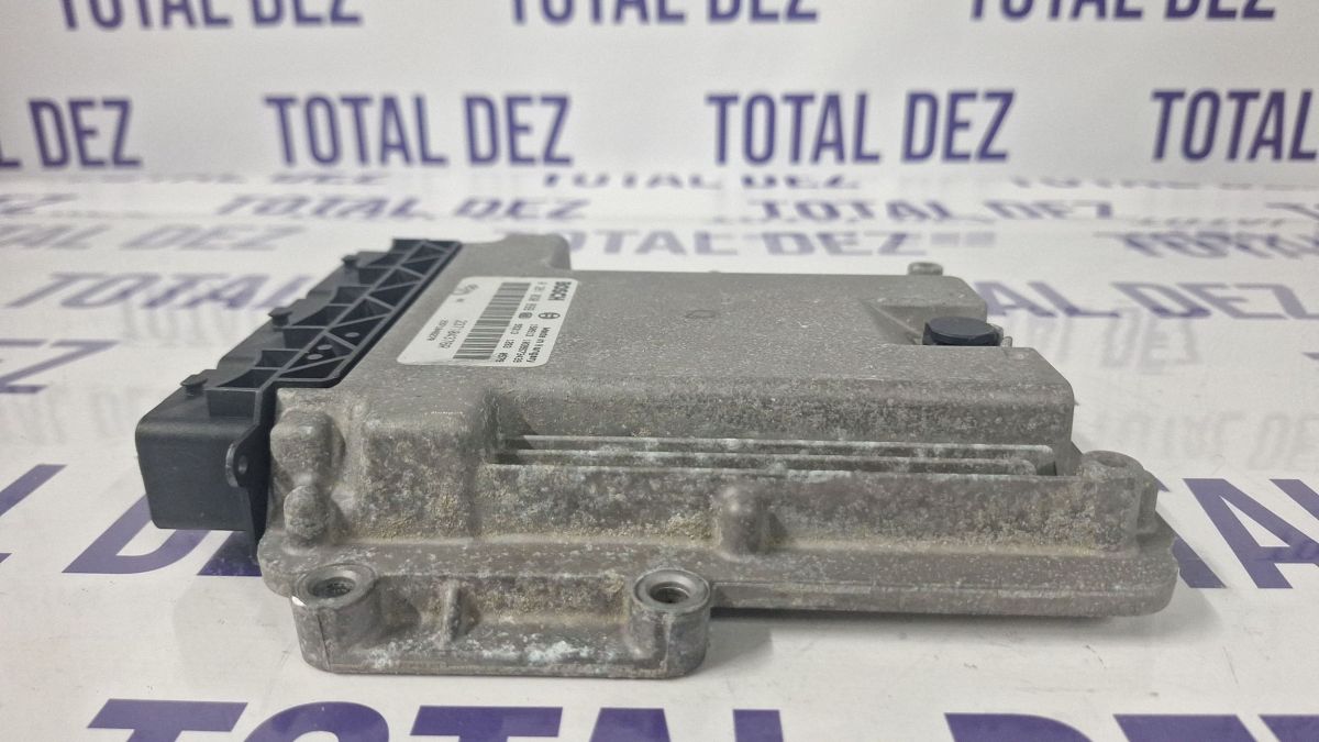 Calculator motor (ECU) Renault Clio IV 2015 - 237104376R 0281030899 237104627R 1039S73439