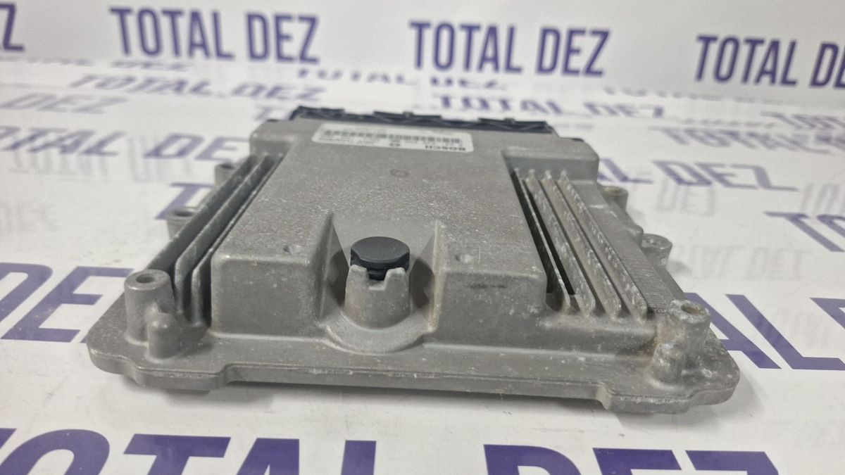 Calculator motor (ECU) Renault Clio IV 2015 - 237104376R 0281030899 237104627R 1039S73439