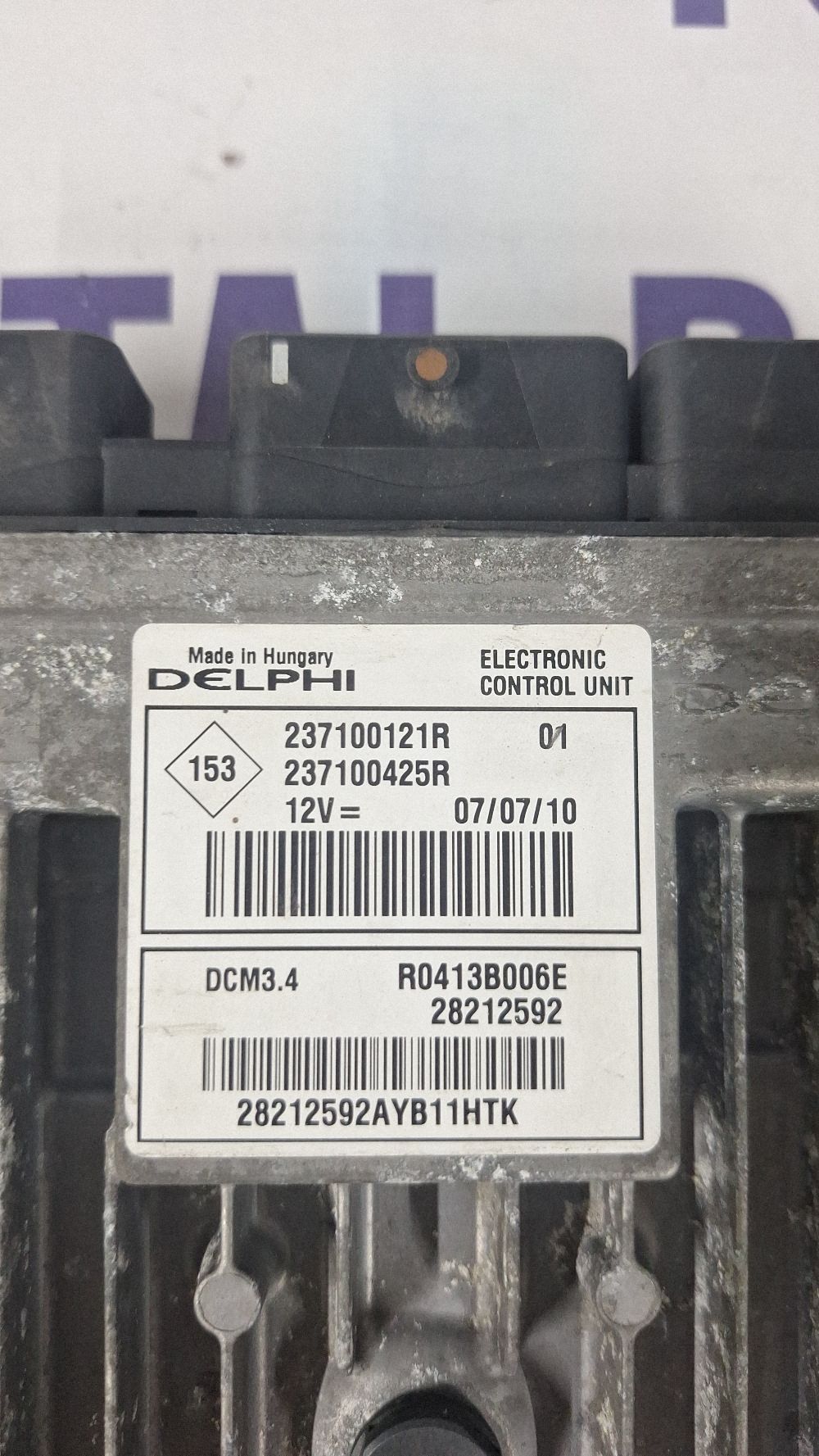 Calculator motor (ECU) Renault Megane III 2009 - 237100121R 237100425R R0413B006E 28212592