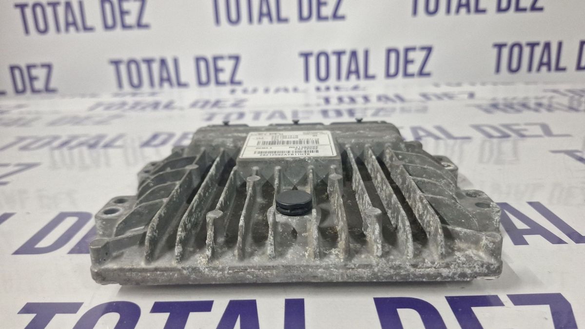 Calculator motor (ECU) Renault Megane III 2009 - 237100121R 237100425R R0413B006E 28212592