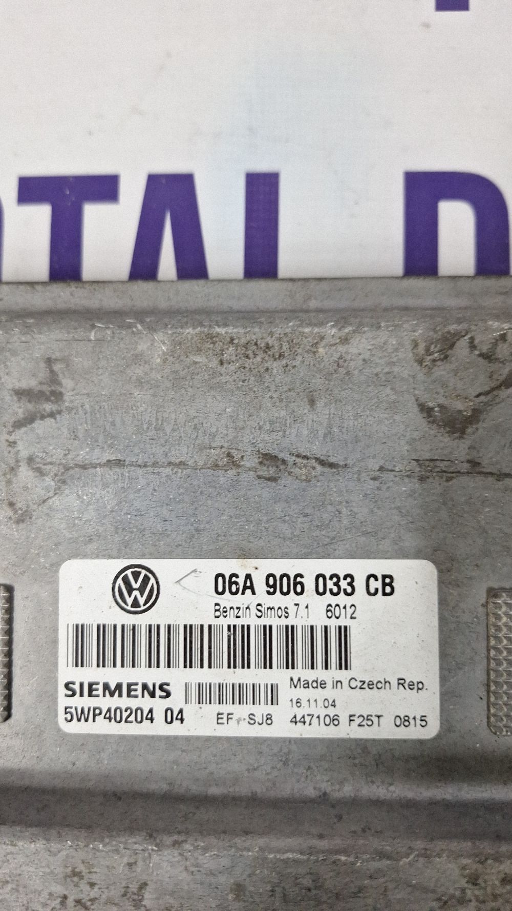 Calculator motor (ECU) Volkswagen Golf V 2004 - 06A906033CB 5WP4020404