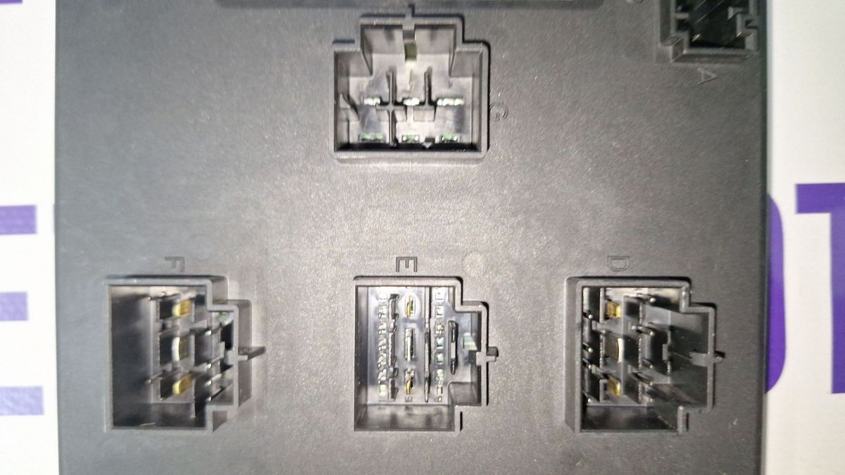 Calculator confort Audi A4 S4 B8 8K 2009 - 8K0907063N F005V00852 09030001