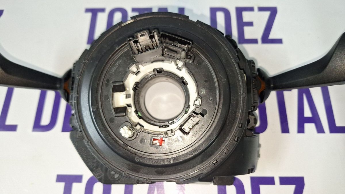 Maneta stergatoare BMW Seria 3 F30 F35 F31 2012 - 1009389901 LZ925374601 90169LFE001NM