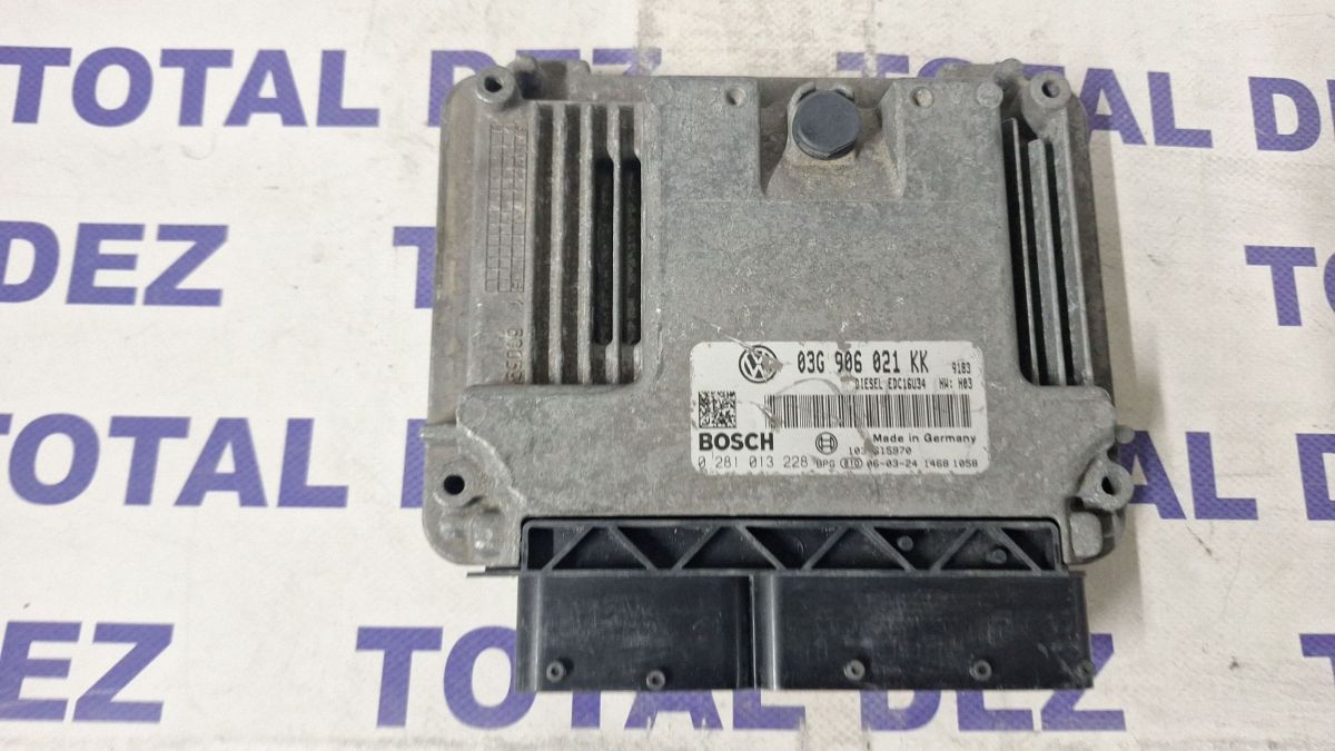 Calculator motor (ECU) Volkswagen Golf V 2006 - 03G906021KK 0281013228