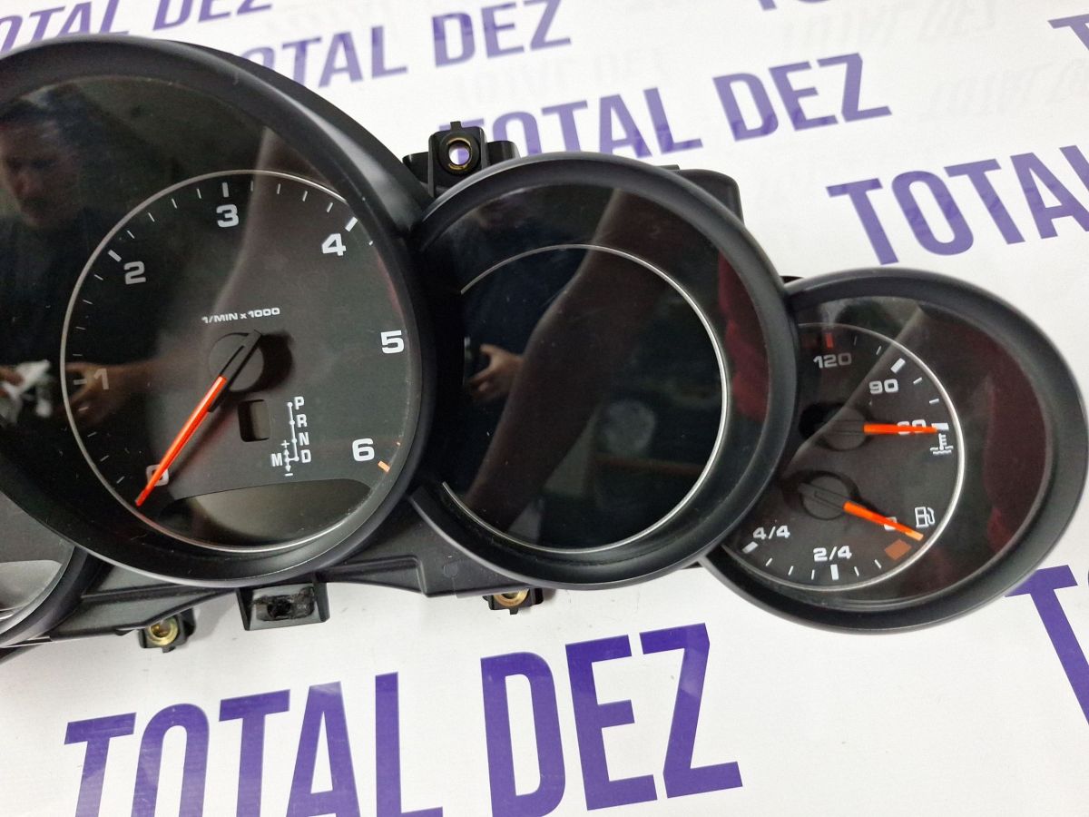 Ceasuri bord Porsche Cayenne (92A) 2010 - 7P5920904F 27101600 VD06726 DSN0012