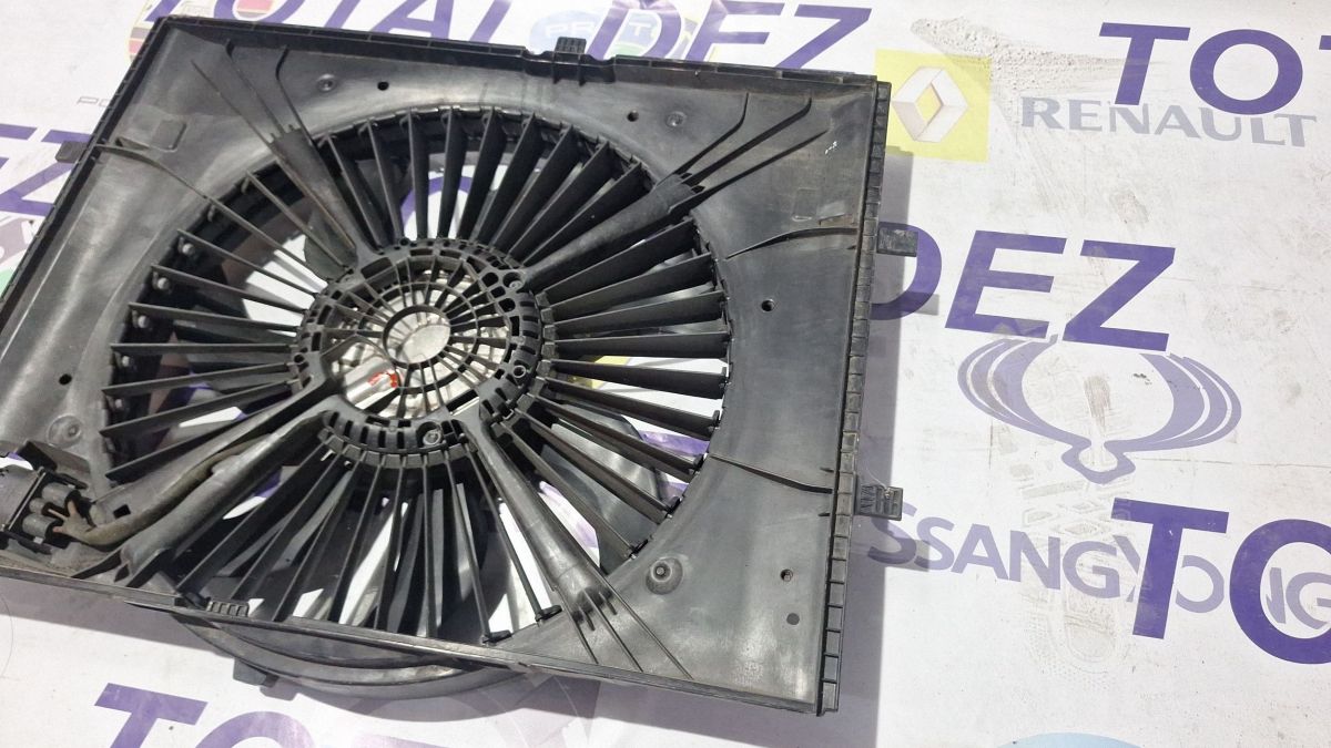 Electroventilator Mercedes S-class W222 2017 - A0999060512 A0995050155 3135103935