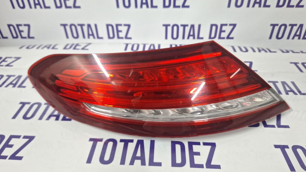 Stop Stanga spate Mercedes C-class W205 2018 - 2SD011786 00000074 A2059066505