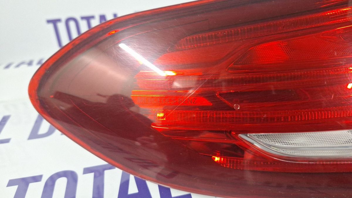 Stop Stanga spate Mercedes C-class W205 2018 - 2SD011786 00000074 A2059066505