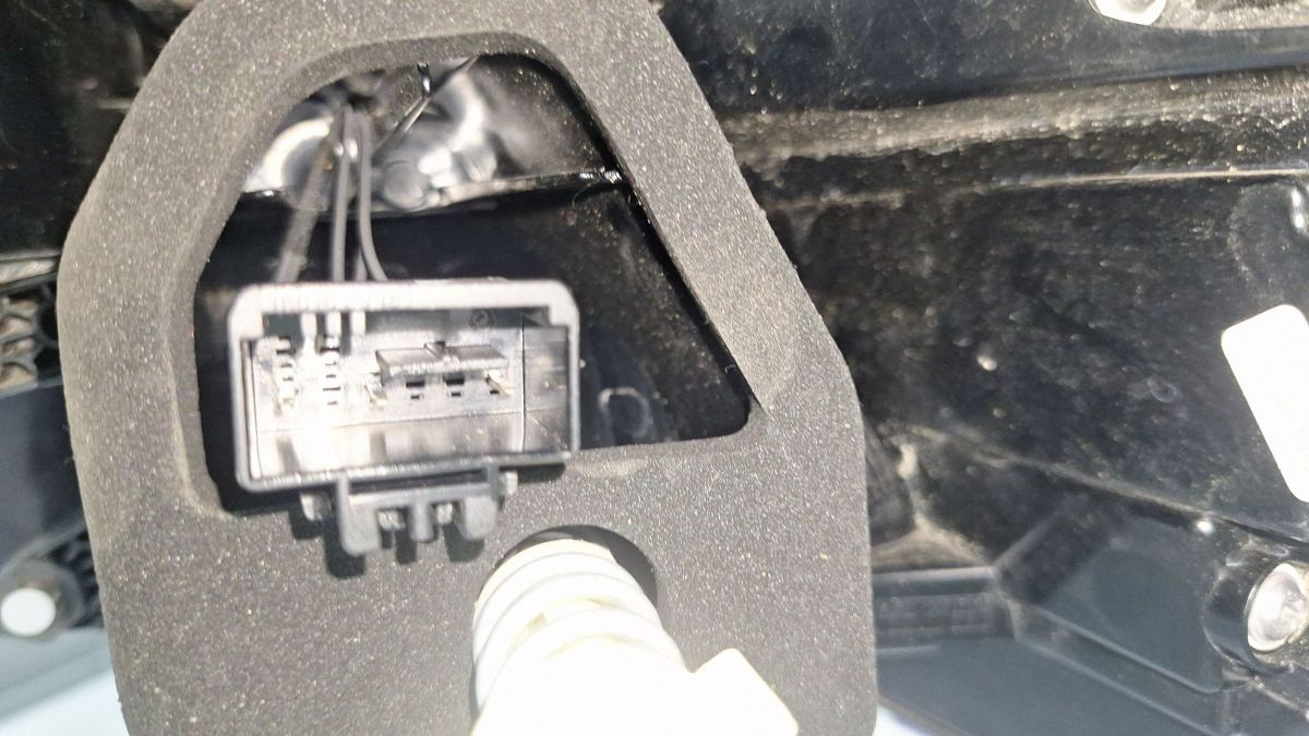 Stop Stanga spate Volkswagen T-Roc 2019 - 2GA945095 RE2891000000