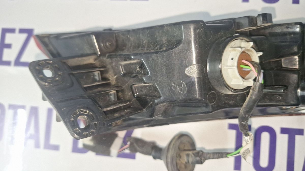 Stop Dreapta spate Kia Ceed Ceed SW Pro Ceed Cee'd III 2021 - 92402J7200 0R20RR02 R0090R200045138 150320211030