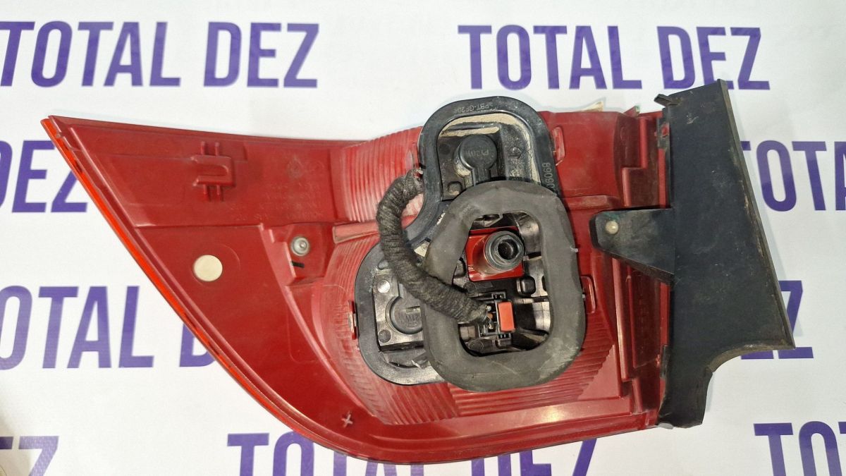 Stop Stanga spate Volkswagen Touareg II 2011 - 7P6945095D 89090226