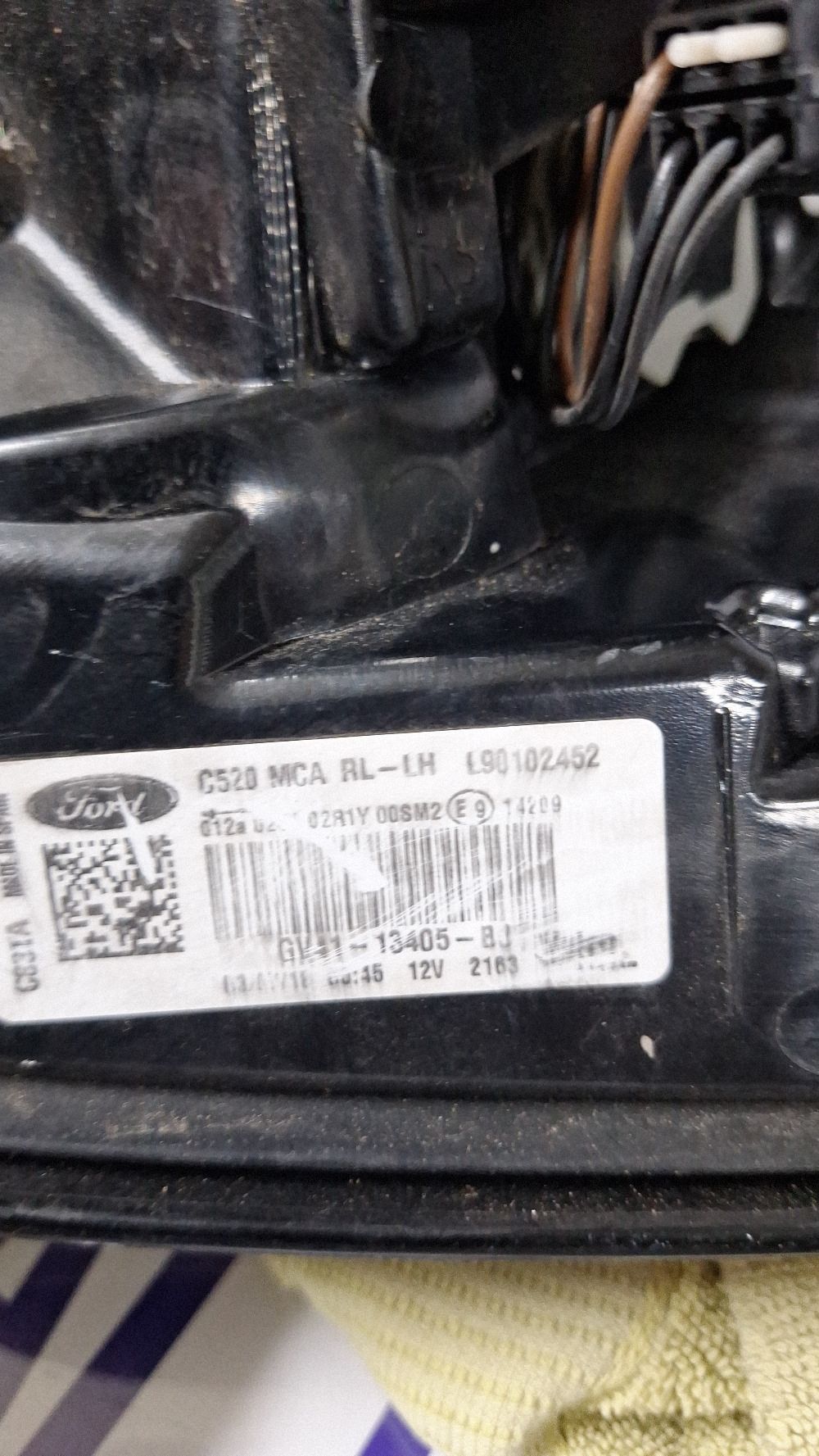 Stop Stanga spate Ford Kuga II 2019 - GV4113405BJ L90102452