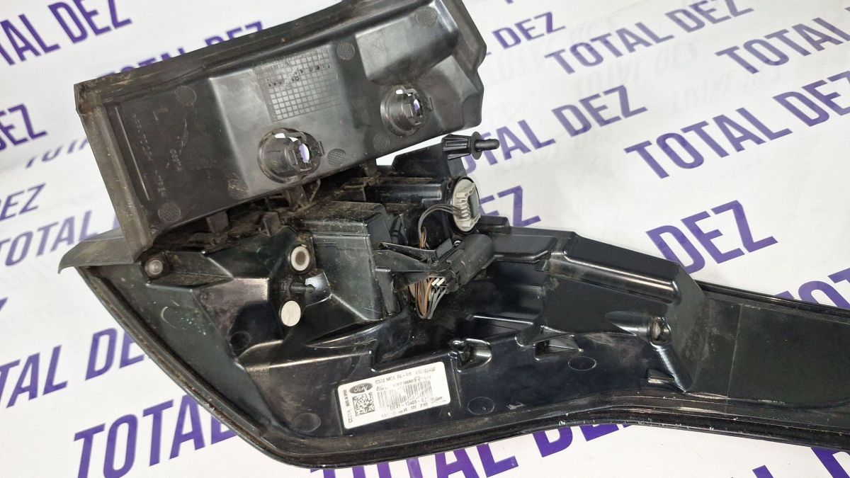 Stop Stanga spate Ford Kuga II 2019 - GV4113405BJ L90102452