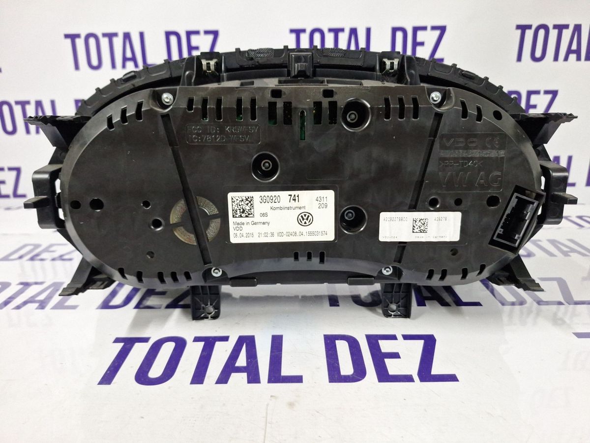 Ceasuri bord Volkswagen Passat B8 2016 - 3G0920741 1555031574
