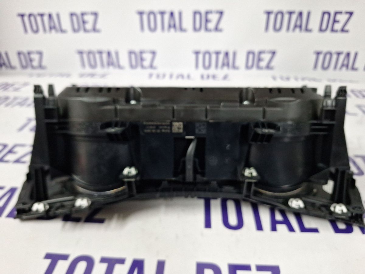 Ceasuri bord Volkswagen Passat B8 2016 - 3G0920741 1555031574