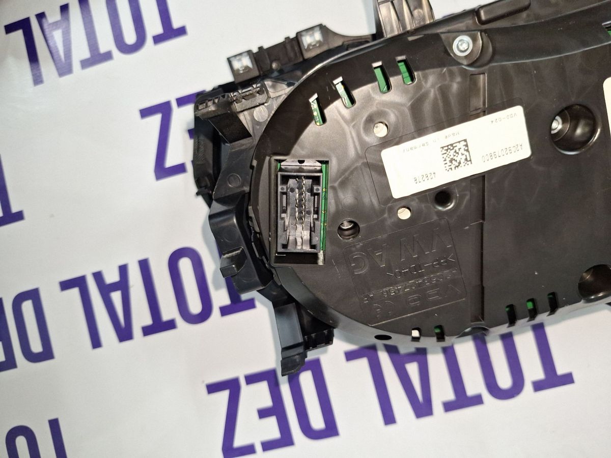 Ceasuri bord Volkswagen Passat B8 2016 - 3G0920741 1555031574