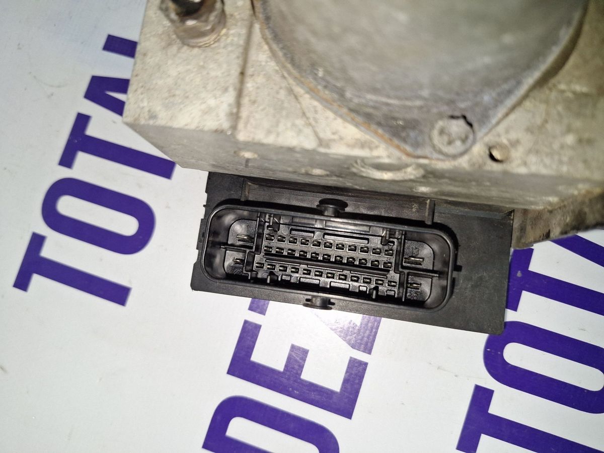 Pompa ABS Audi A4 S4 B8 8K 2008 - 8K0907379R 8011L0064 8K0614517BF
