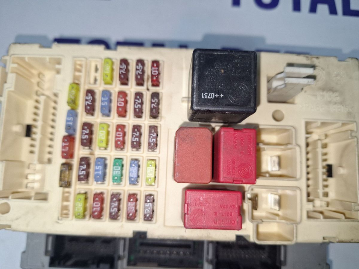 Calculator motor (ECU) Peugeot Boxer 2007 - 0281014211 41U61L09 51818359