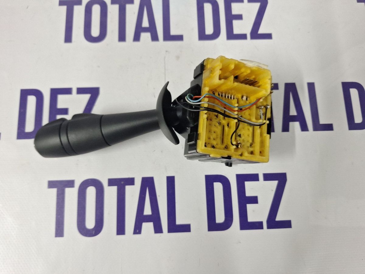 Maneta semnalizare Renault Captur 2017 - 255675887R E10670325 041015