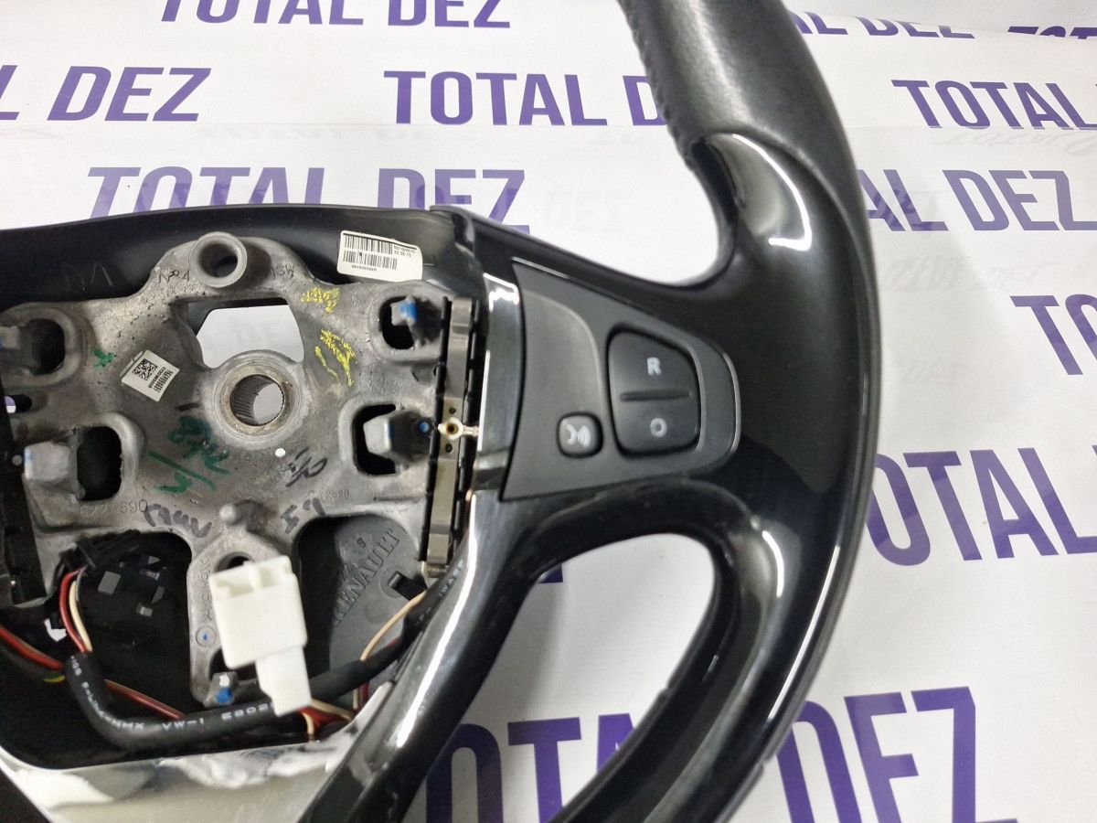 Volan Renault Captur 2015 - 484006599R 05102015