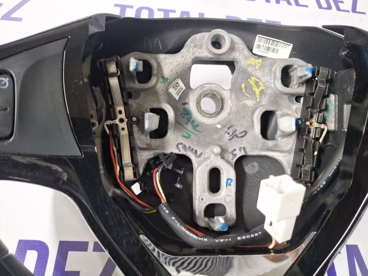 Volan Renault Captur 2015 - 484006599R 05102015