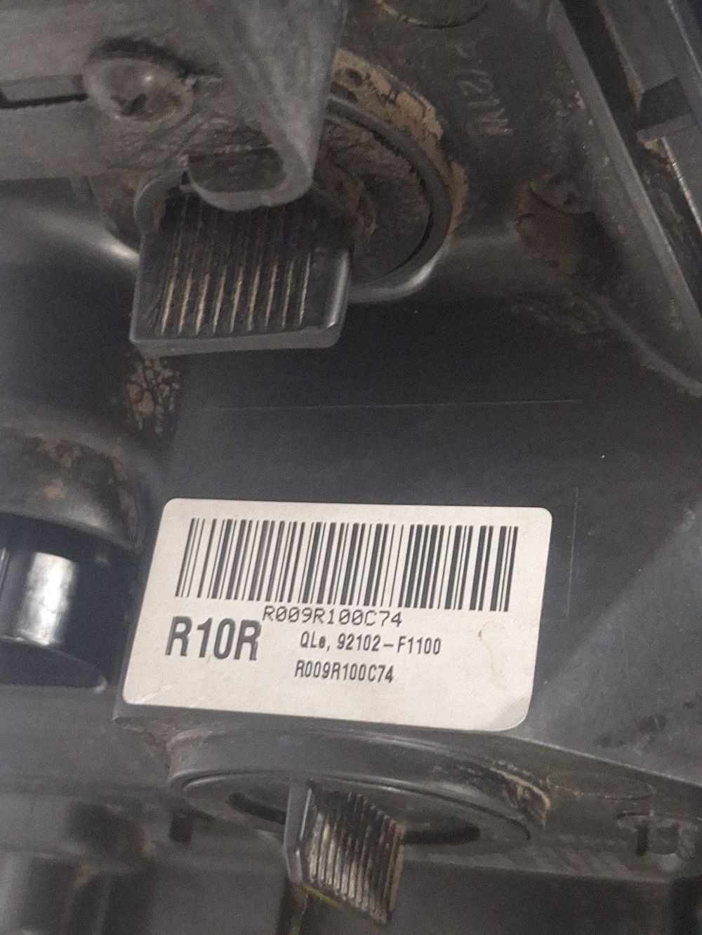 Far Dreapta fata Kia Sportage 2018 - 92102F1100 R009R100C74