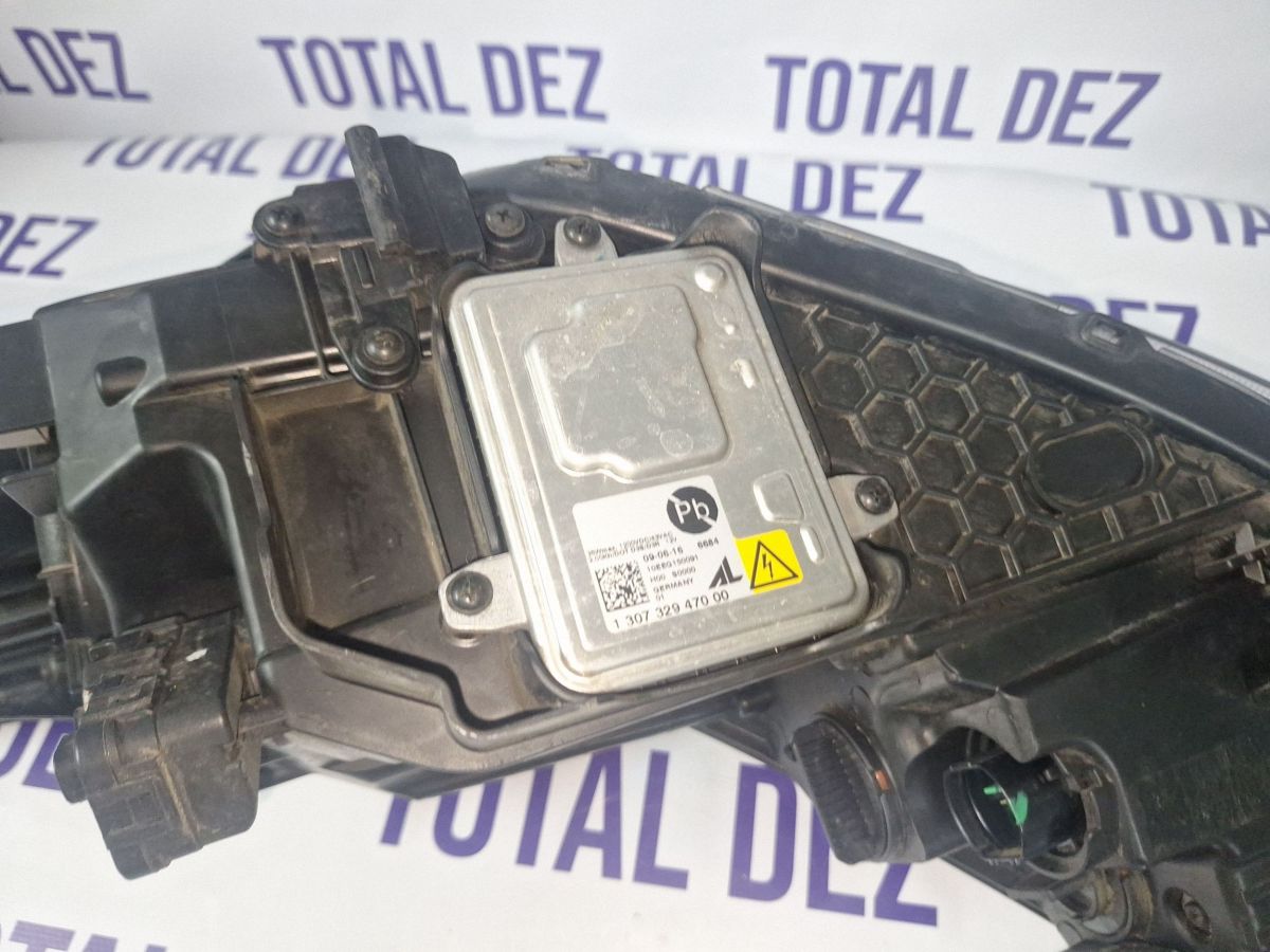 Far Dreapta fata Kia Sportage 2018 - 92102F1100 R009R100C74