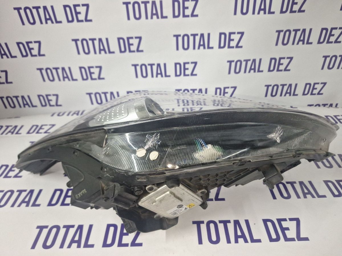 Far Dreapta fata Kia Sportage 2018 - 92102F1100 R009R100C74