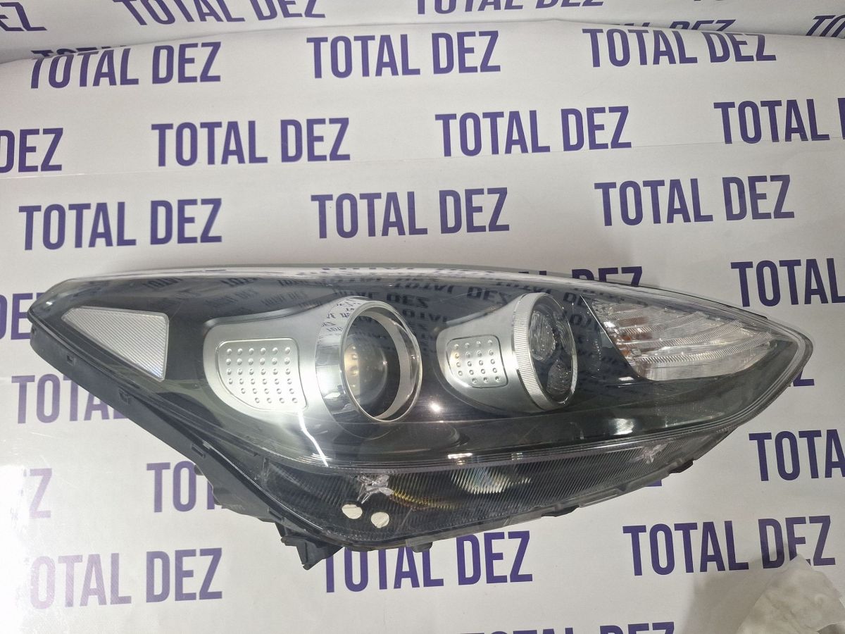 Far Dreapta fata Kia Sportage 2018 - 92102F1100 R009R100C74