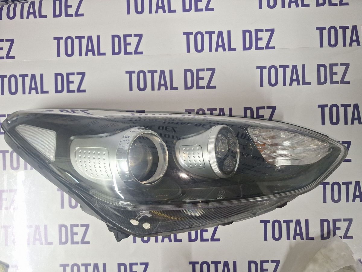 Far Dreapta fata Kia Sportage 2018 - 92102F1100 R009R100C74