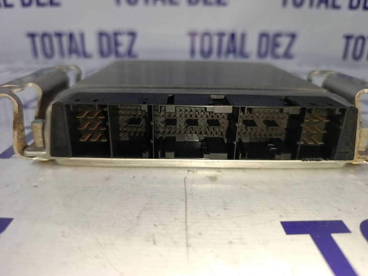 Calculator motor (ECU) Mercedes Vito/ Viano Vito W638 1999 - A0001530279 0281010231
