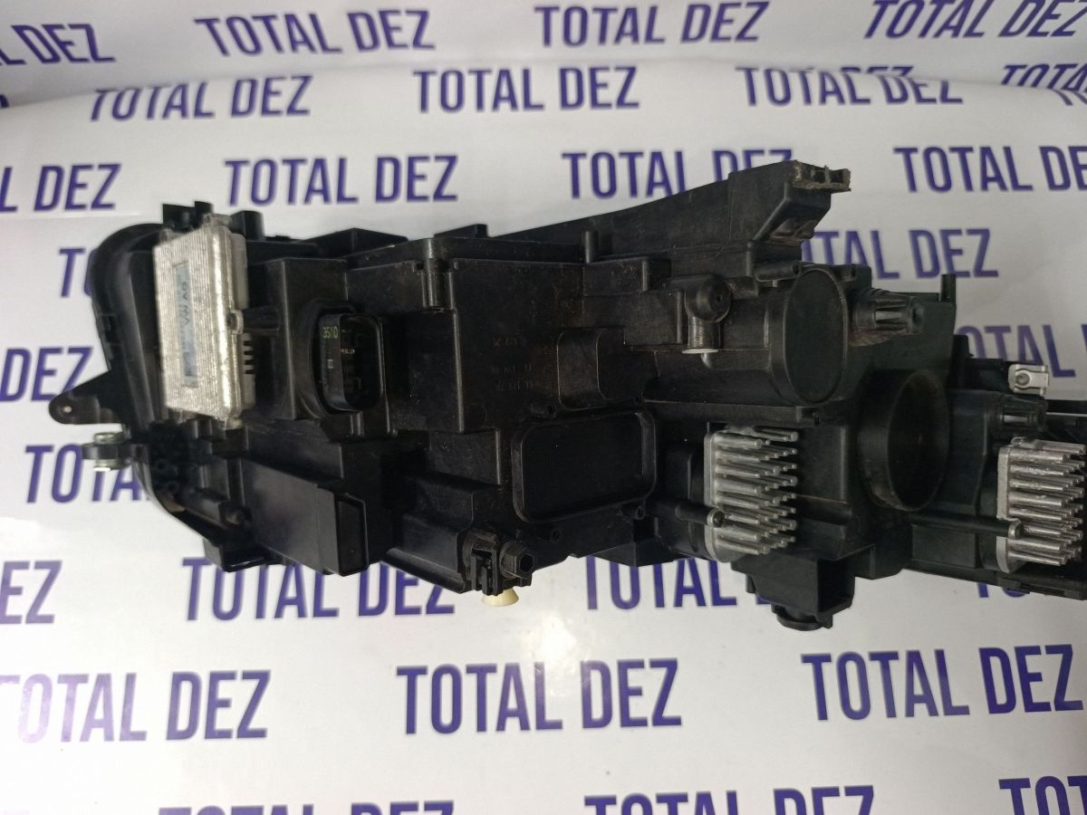 Far Stanga fata Volkswagen Tiguan 2020 - 5NC941081C 030111963300