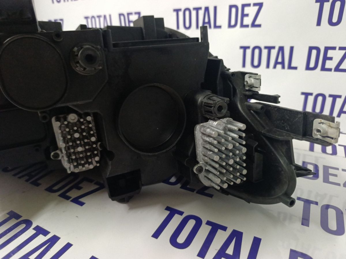 Far Stanga fata Volkswagen Tiguan 2020 - 5NC941081C 030111963300