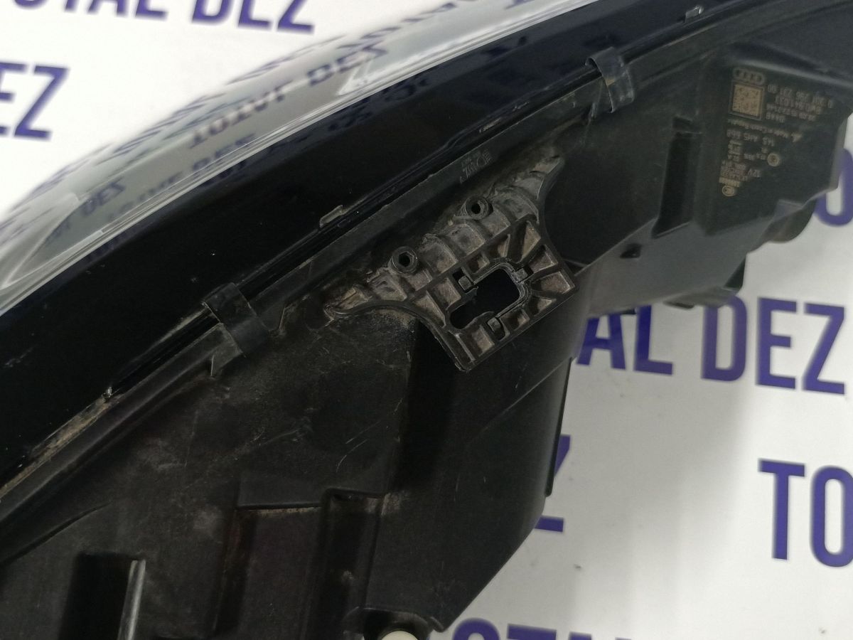 Far Stanga fata Audi A4 S4 B9 2017 - 8W0941033