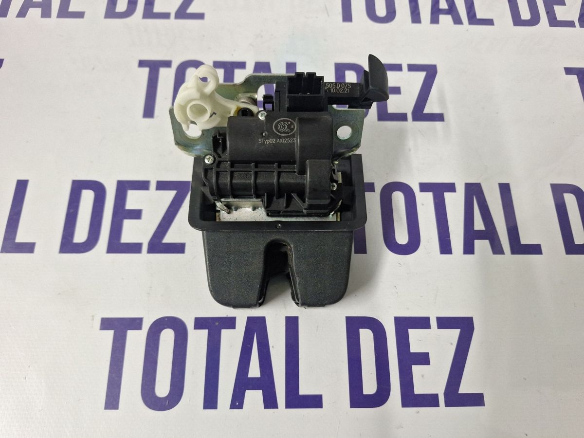 Broasca portbagaj Volkswagen Passat B8 2014 - 5TA827505D 104225100221