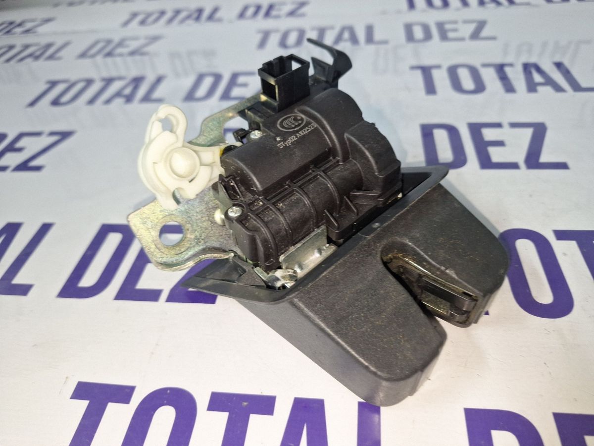 Broasca portbagaj Volkswagen Passat B8 2014 - 5TA827505D 104225100221